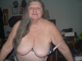 I NEED SOMEONE TO RUB MY TITTIES!