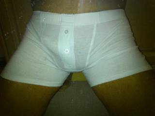 Mmmmm a hard cock in tight whites.......very sexy!! ;-)