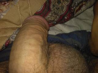 I just want to jerk off why I was some pussy any takers please comment or msg