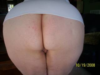 wow!!..nice ass made me wet!!...kisses all over