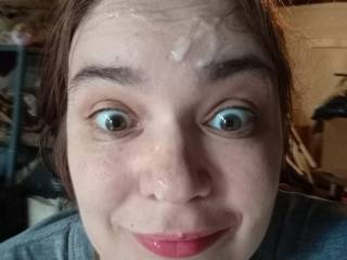 dont i look pretty with that jizz all over my face?