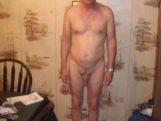 was hanging with a nudist friend and didn\'t have a full body pic