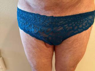 A fontal view show how my panties fit me.
If you like please feel free to comment.