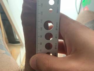 Measuring my dick 14cm