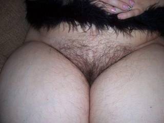 mmm, adorable, i love her hairy pussy and hairy legs ! u'r pic turn my cock on !
