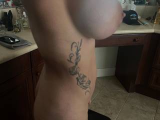 big side boob