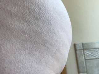 Do you like the curve of her ass?