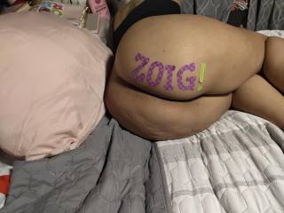 Love when  hubby puts  his dick in it😝😝😘