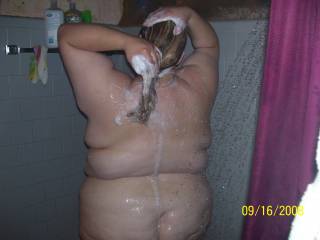 MMMMMMM Love to help you out sometime you guys should lok at shower pics of Nikki it's 3'X5' lots of room for fun