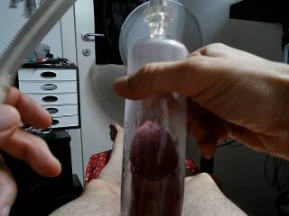 short video from the pumping session... really so much cum!!!!!!