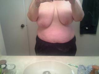 Our BBW friend for years Carol has been very faithfull to us, keeping us happy and horny, as we do returning the favor.