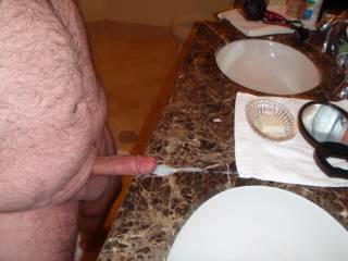 Weekend getaway at a luxury resort. I asked hubby to put on a show for me and jack off!  I like the outcum!