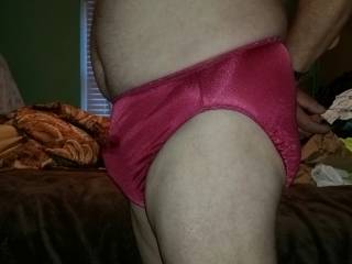 My new HHW hi cut panties, very silkie, very sexy.. These feel GOOD !