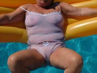 Nice cameltoe - you'd get chucked out of our local pool for that!  Thanks for sharing.
