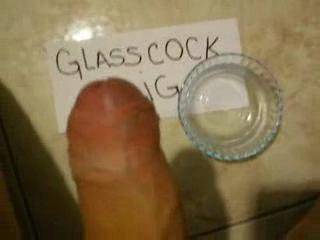 I'm cumming on a glass for zoig! this is my screename!