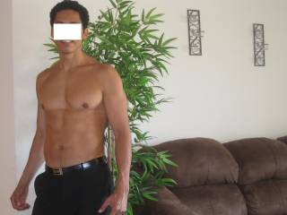 Hi, I am 6 ft professional tall latin male, athletic, D/D free, clean, outgoing, healthy and a lot of fun, I am looking for a woman for friendship, and have fun