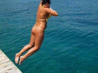 jumpin bottomless naked...