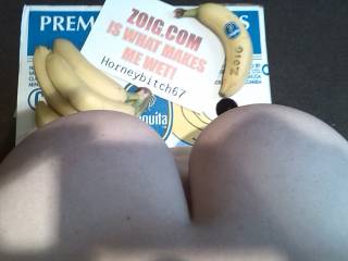 First time i’m participate in a zoig contest! In November, i'm are going bananas.