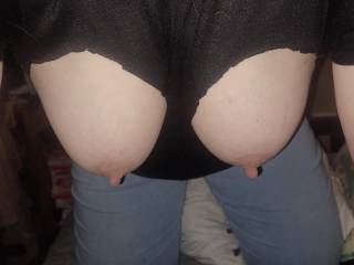 Memories - 19 Apr 24 - Hubby got an idea. Do you guy\'s like his idea?            P2