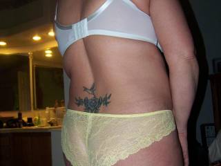 Stacy's hot ass in her new panties