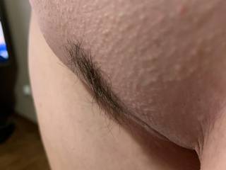 Love when her landing strip gets really long like this