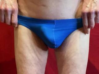 I wonder if these briefs are discreet enough to wear in public?