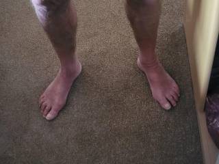 A matures mans semi hard dick in the morning.☺️