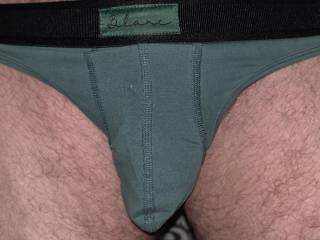 No one hates getting older, overweight, wrinkled and saggy than a retired stripper from the 8Ds....