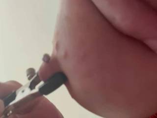 Getting my nipples fucked with rough makes my pussy sploosh