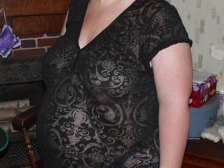wife 9 months pregnant