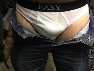 Bulge in crisp white pants