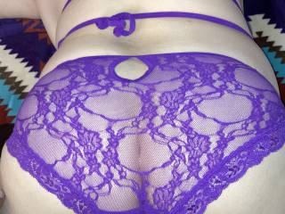 Pic of my lady in purple. Would you pull it to the side and…?