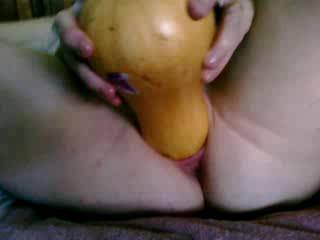 She fell in love with this fat squash.  I\'d like to find a cock that fat or at lest a nice fat cock to DP her with me.