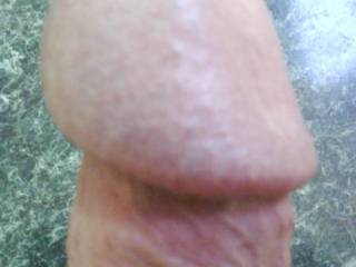 thick n veiny with a big head. just the way you girls luv it!