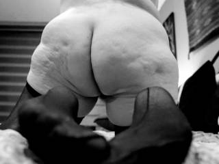 Femme Sexuelle - Noir et Blanc Classique: "My Cheeks Are Your Opportunity"