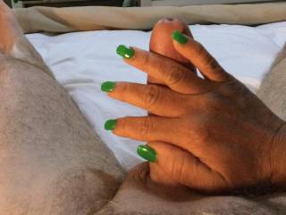 Not sure if the green match’s what colour do you think would match ?