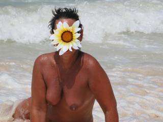 a few from our last holiday at the beach
would u like to c the rest?