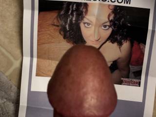 The sexy CumonCadie has the perfect face for me to cum on