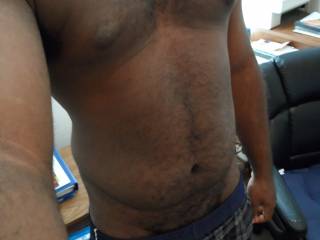 Another self shot from No Shave November. What do you ladies think........body hair or no body hair?