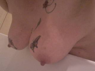 tits over the bath from a Sussex submissive.